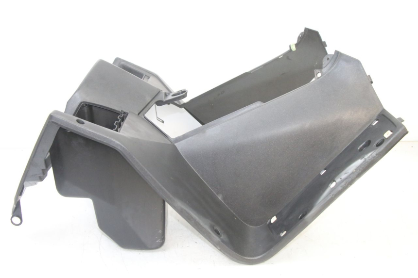 photo de INNER LEGSHIELD PEUGEOT SATELIS 125 (2013 - 2018) - Product overview