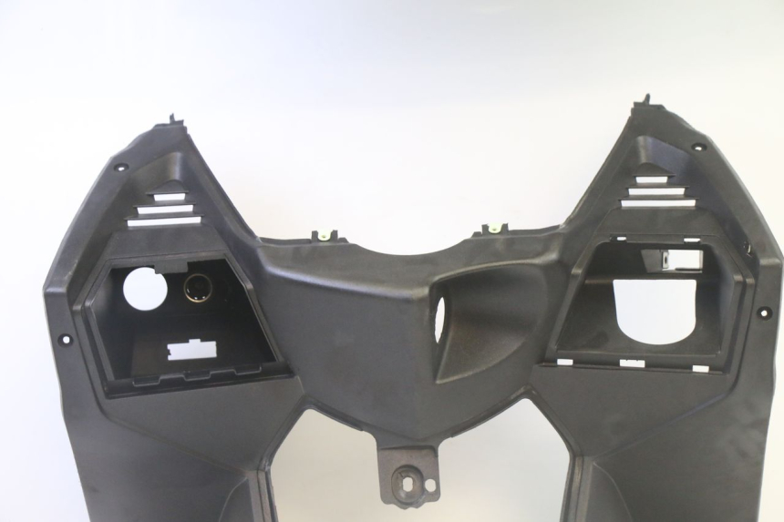 photo de INNER LEGSHIELD PEUGEOT SATELIS 125 (2013 - 2018) - Component detail