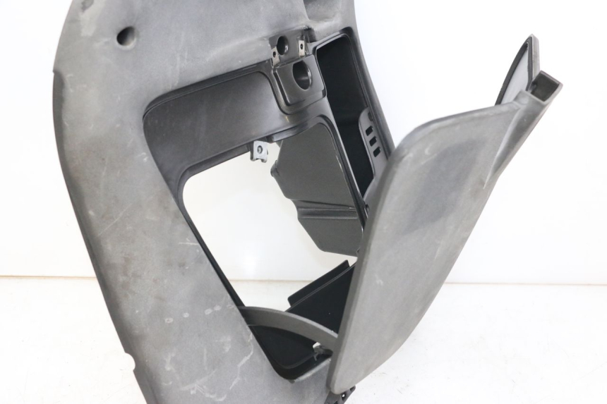 photo de INNER LEGSHIELD APRILIA SCARABEO GT 125 (1999 - 2007) - Zoom on usage condition