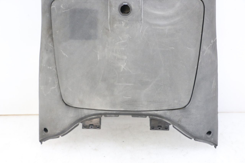 photo de INNER LEGSHIELD APRILIA SCARABEO GT 125 (1999 - 2007) - Surface and material condition