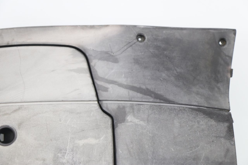 photo de INNER LEGSHIELD APRILIA SPORT CITY SPORTCITY 125 (2005 - 2008) - Focus on structure