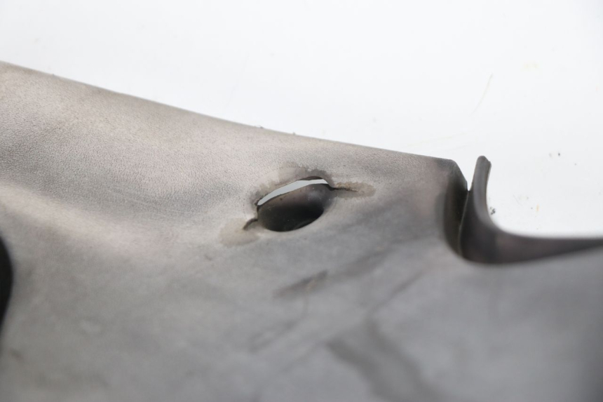 photo de INNER LEGSHIELD APRILIA SPORT CITY SPORTCITY 125 (2005 - 2008) - Zoom on usage condition