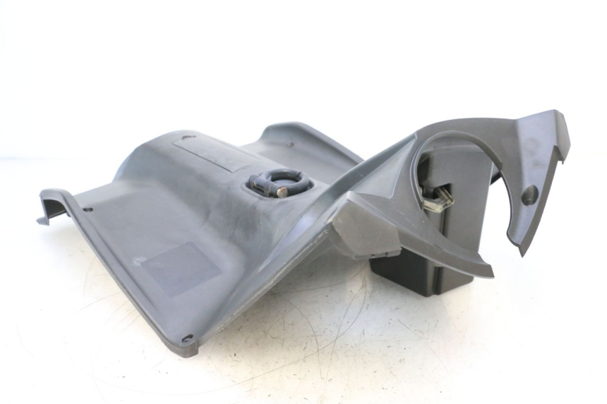 photo de INNER LEGSHIELD APRILIA SR MOTARD 50 (2012 - 2018) - Zoom on usage condition