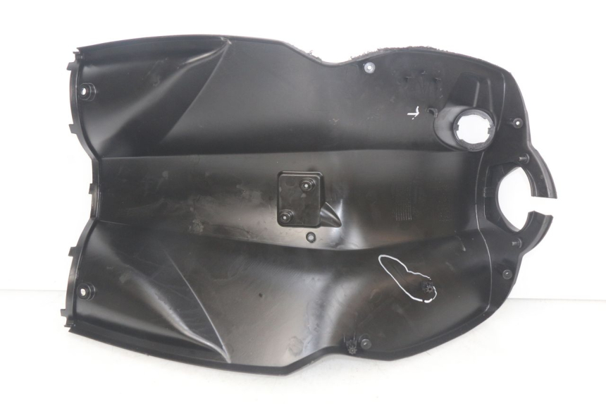 photo de INNER FAIRING PEUGEOT STREETZONE 4T 50 (2018 - 2023) - Surface and material condition