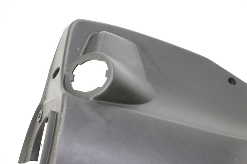 photo de INNER LEGSHIELD PEUGEOT STREETZONE I NAKED 2T 50 (2018 - 2020) - Surface and material condition