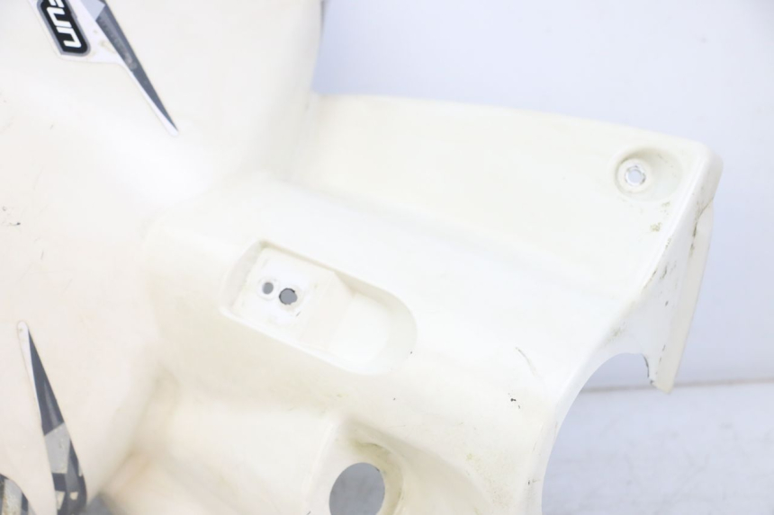 photo de INNER FAIRING MBK STUNT NAKED 50 (2004 - 2018) - Distinctive features