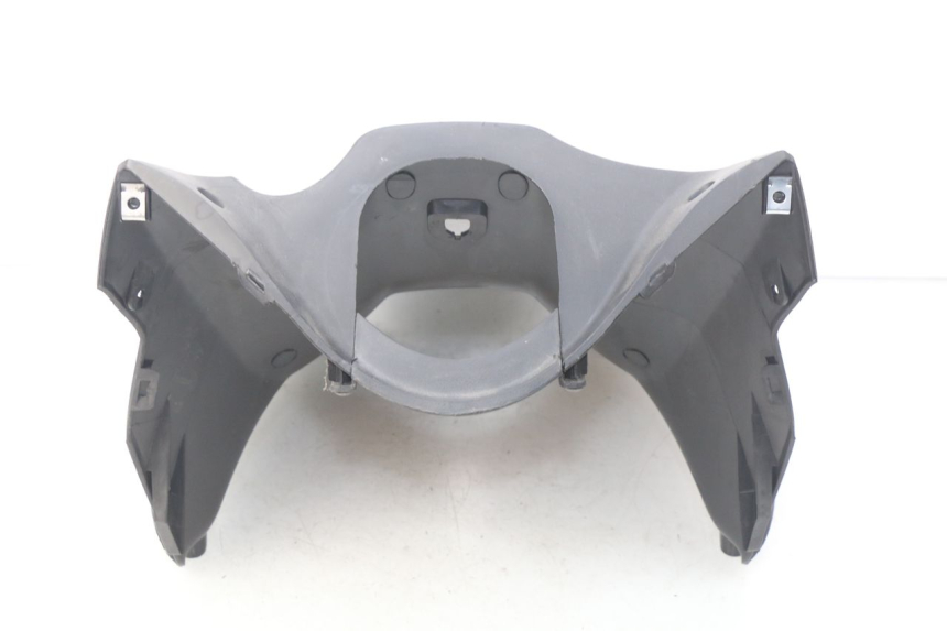 photo de INNER LEGSHIELD KYMCO SUPER 8 4T 50 (2018 - 2020) - Fixing points details