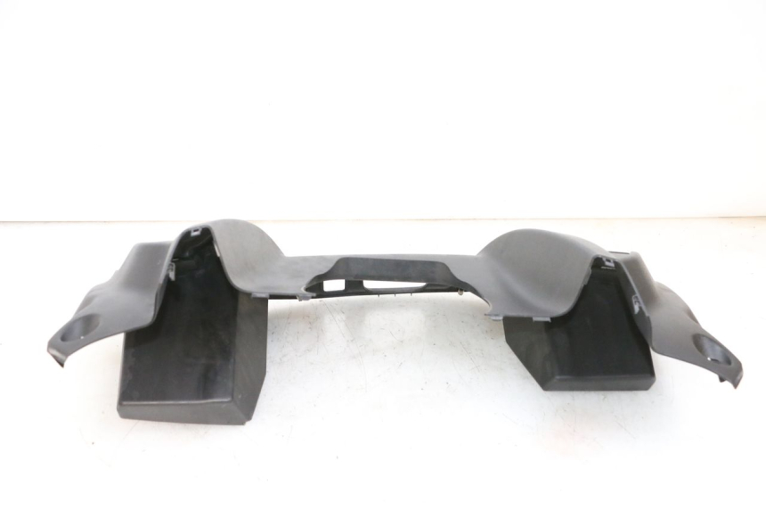 photo de INNER LEGSHIELD UPPER SUZUKI BURGMAN 650 (2013 - 2020) - Fixing points details