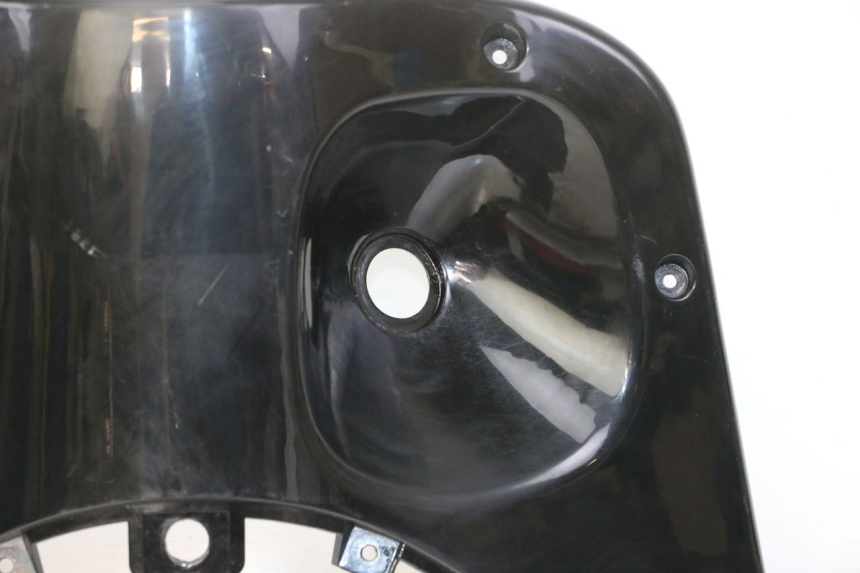 photo de INNER LEGSHIELD UPPER DAELIM BESBI 125 (2007 - 2008) - Markings and original references