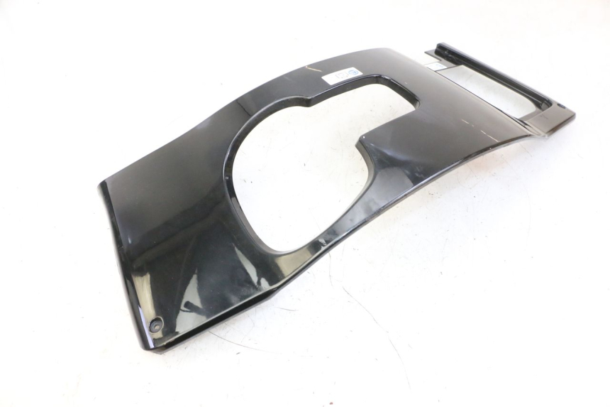 photo de UPPER INNER FAIRING HONDA FES S-WING SWING ABS 125 (2007 - 2015) - Technical close-up