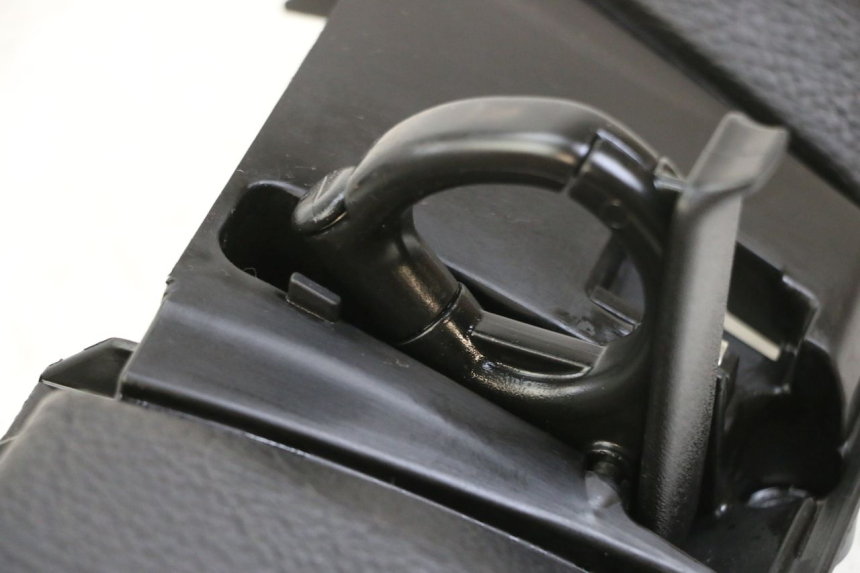 photo de UPPER INNER FAIRING PIAGGIO MP3 500 (2014 - 2017) - Technical close-up