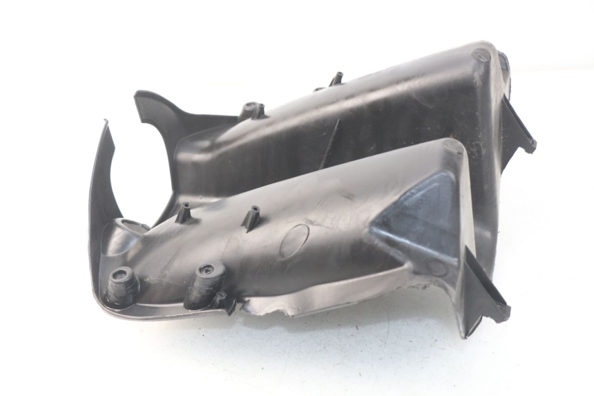 photo de INNER LEGSHIELD UPPER TNT MOTOR ROMA 12' 2T 50 (2007 - 2018) - Component detail