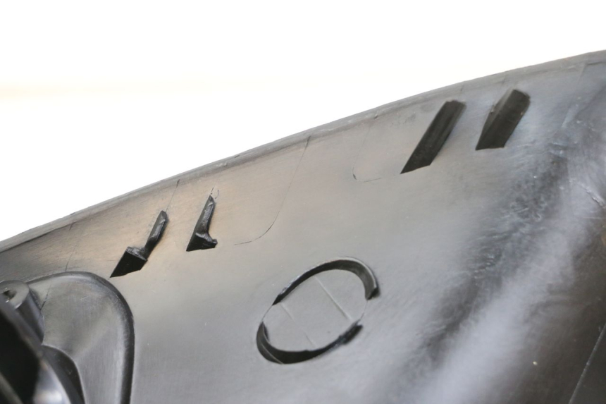 photo de INNER LEGSHIELD UPPER GILERA RUNNER LC 50 (1997 - 1998) - Component detail