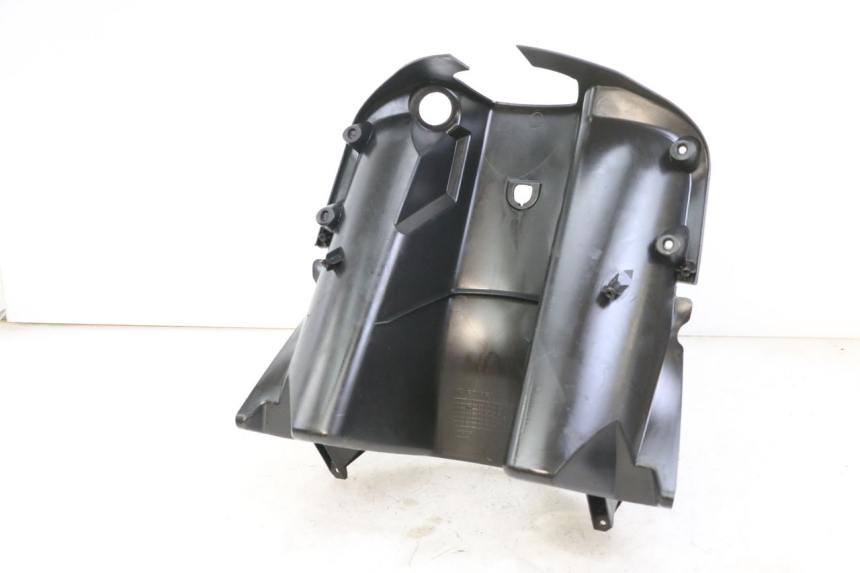 photo de UPPER INNER FAIRING PEUGEOT V-CLIC VCLIC 50 (2007 - 2013) - Zoom on usage condition