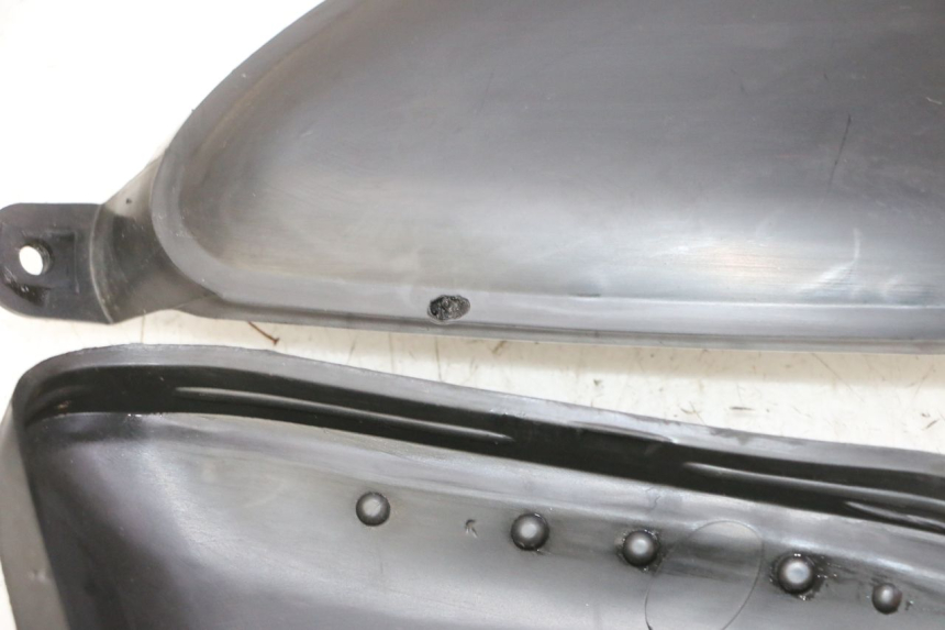 photo de INNER LEGSHIELD UPPER YAMAHA X-MAX XMAX 125 (2010 - 2013) - Zoom on usage condition