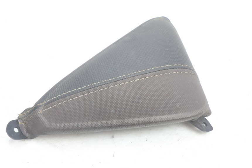 photo de INNER LEGSHIELD UPPER YAMAHA X-MAX XMAX 125 (2010 - 2013) - Technical close-up