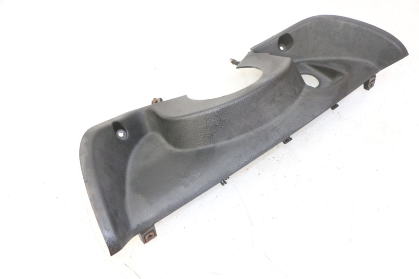 photo de INNER LEGSHIELD UPPER YAMAHA YP MAJESTY 125 (2007 - 2010) - Markings and original references
