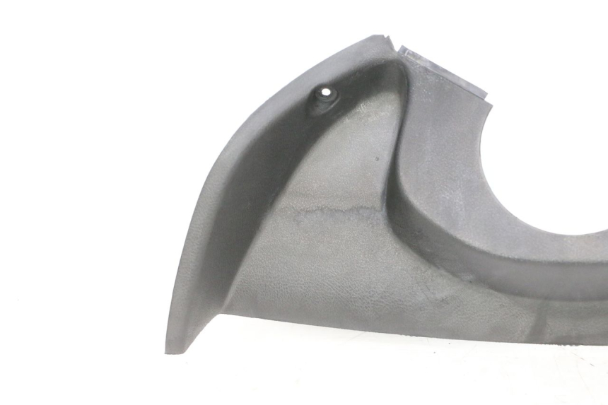 photo de INNER LEGSHIELD UPPER YAMAHA YP MAJESTY 125 (1998 - 2001) - Component detail