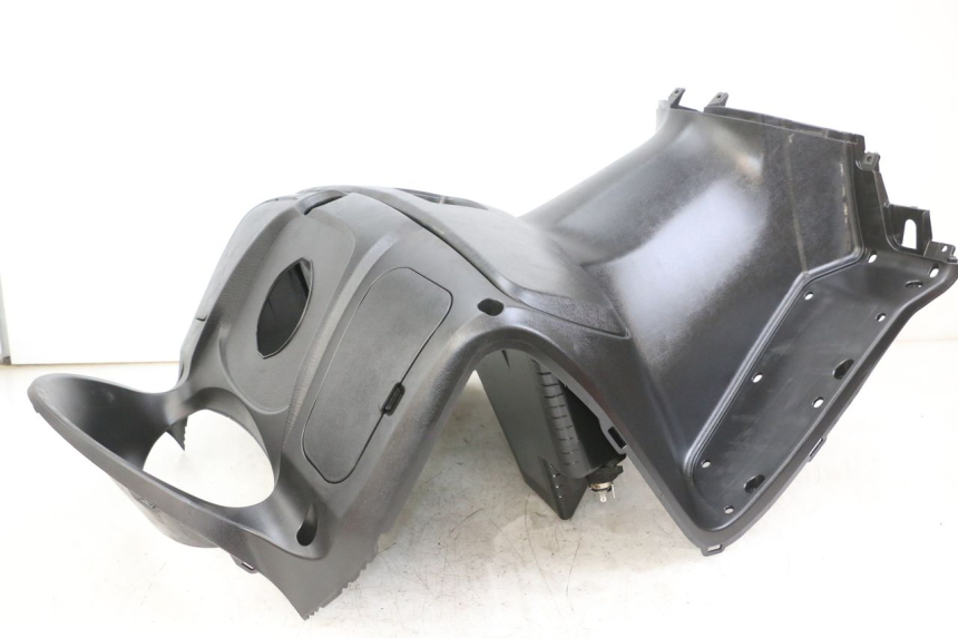 photo de INNER LEGSHIELD SUZUKI BURGMAN 125 (2018 - 2021) - Zoom on usage condition