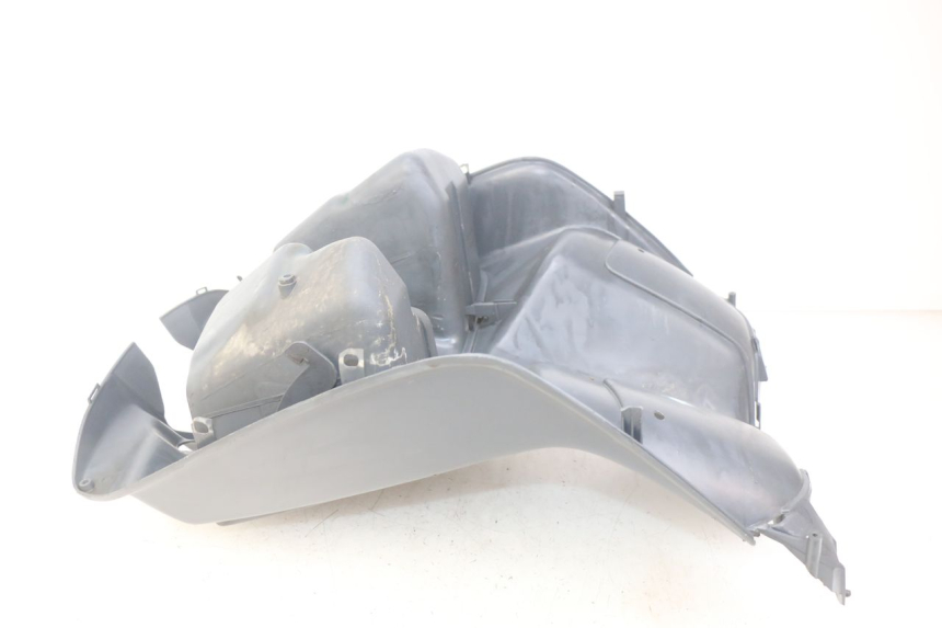 photo de INNER FAIRING PEUGEOT SV 125 (1991 - 1994) - Zoom on usage condition