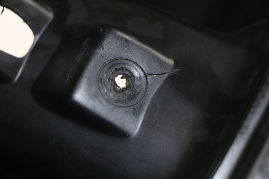 photo de INNER LEGSHIELD PEUGEOT SV 50 (1992 - 2004) - Product overview