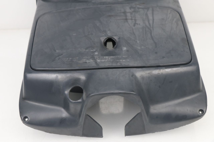 photo de INNER LEGSHIELD PEUGEOT SV 80 (1993 - 1997) - Technical close-up