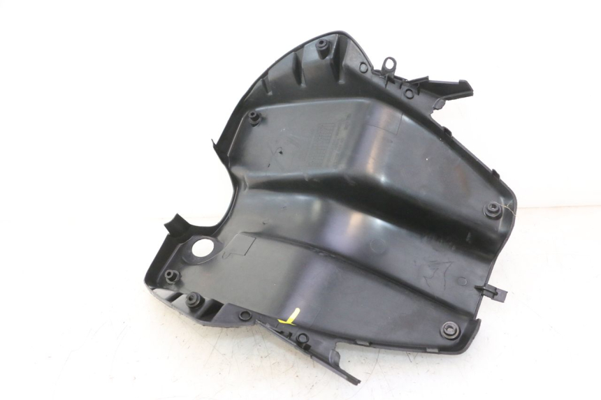 photo de INNER LEGSHIELD PEUGEOT TREKKER 50 (1995 - 2004) - Alternative perspective