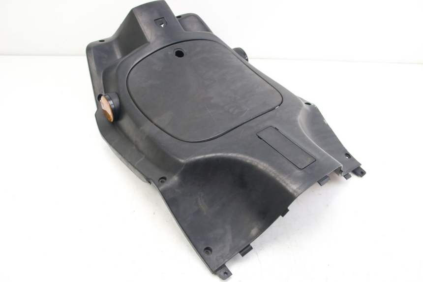 photo de INNER FAIRING PEUGEOT TWEET 4T 50 (2010 - 2014) - Zoom on usage condition