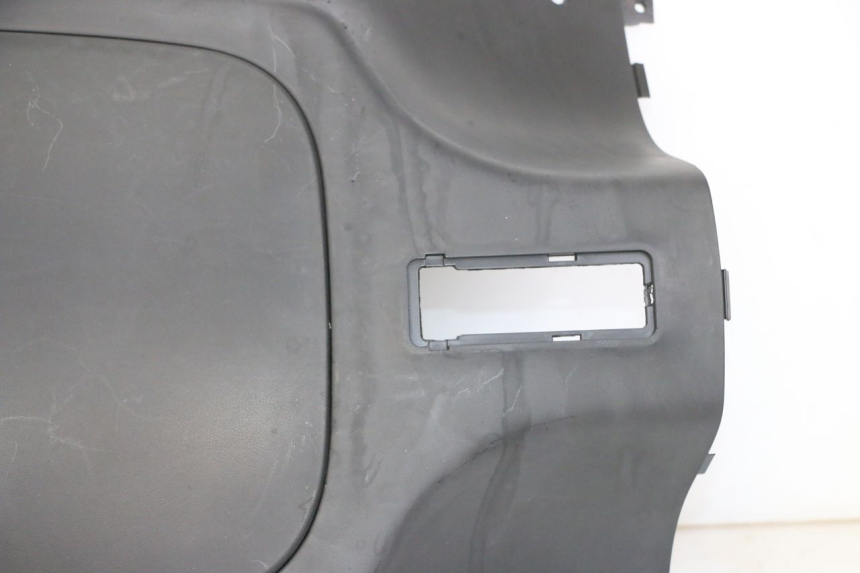 photo de INNER LEGSHIELD PEUGEOT TWEET 4T 50 (2014 - 2019) - Additional view of the item