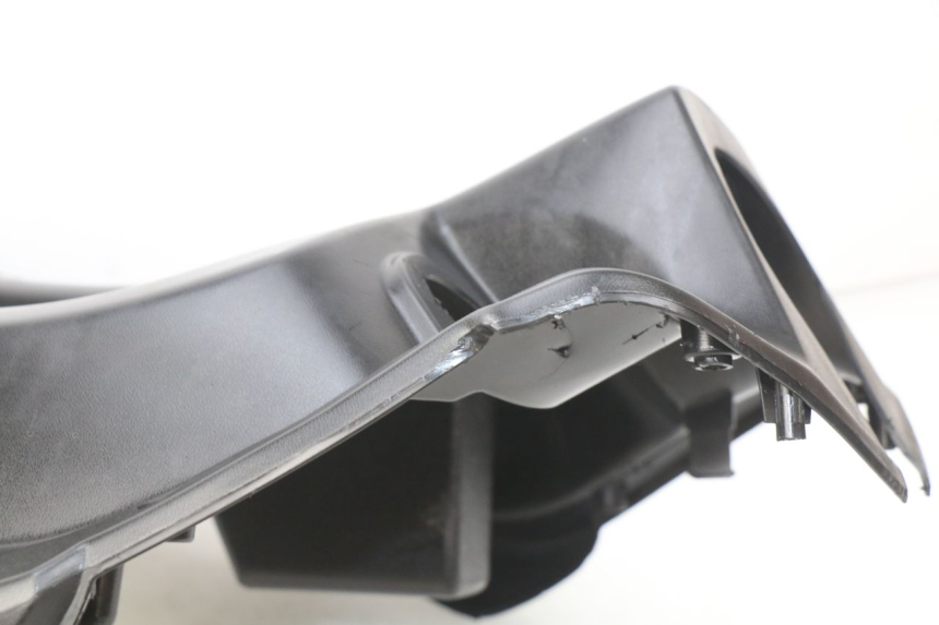 photo de INNER LEGSHIELD PEUGEOT TWEET ACTIVE 4T 50 (2018 - 2022) - Zoom on usage condition