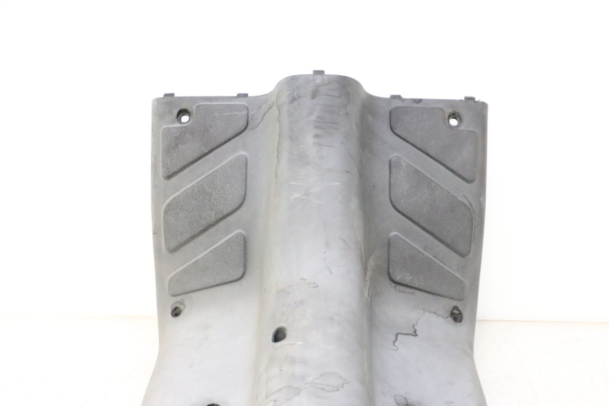 photo de INNER LEGSHIELD PIAGGIO TYPHOON 50 (2000 - 2009) - Additional view of the item
