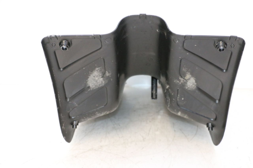 photo de INNER LEGSHIELD PIAGGIO TYPHOON 50 (2000 - 2009) - Fixing points details