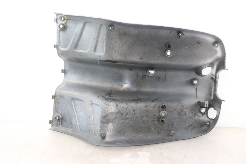 photo de INNER LEGSHIELD PIAGGIO TYPHOON 50 (1993 - 1999) - Surface and material condition