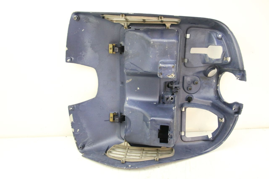 photo de INNER LEGSHIELD PIAGGIO VESPA GRANTURISMO 125 (2003 - 2007) - Component detail