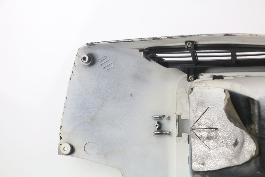 photo de INNER LEGSHIELD PIAGGIO VESPA GTS SUPER IE 125 (2009 - 2016) - Technical close-up