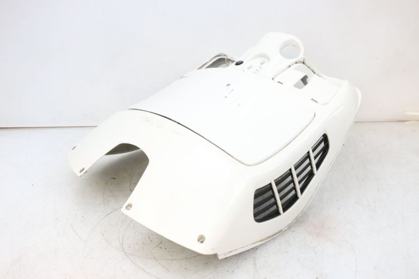 photo de INNER LEGSHIELD PIAGGIO VESPA GTS SUPER IE 125 (2009 - 2016) - Spare part profile view