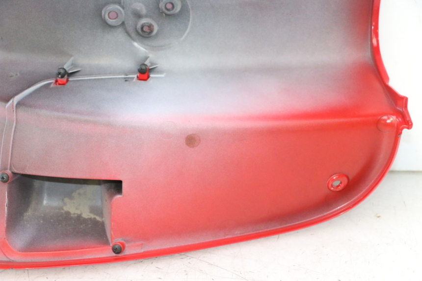 photo de INNER FAIRING PIAGGIO VESPA S 2T 50 (2007 - 2014) - High-resolution close-up