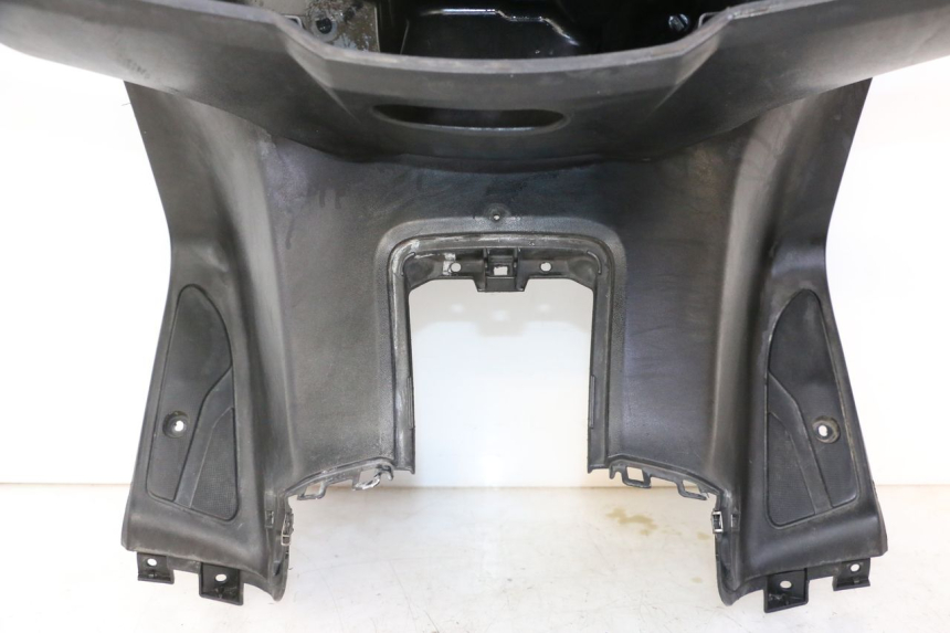 photo de INNER FAIRING YAMAHA X-MAX XMAX 125 (2010 - 2013) - Focus on structure