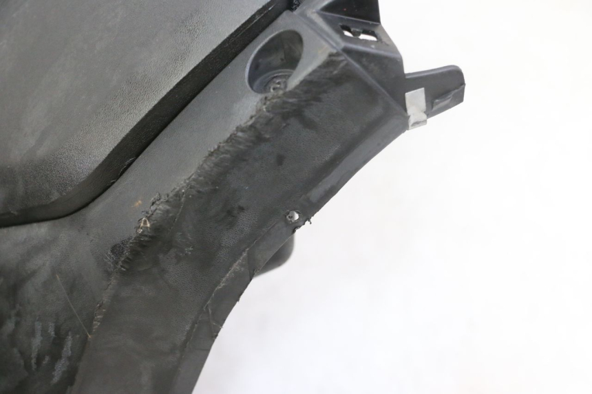 photo de INNER FAIRING YAMAHA X-MAX XMAX 125 (2010 - 2013) - Zoom on usage condition