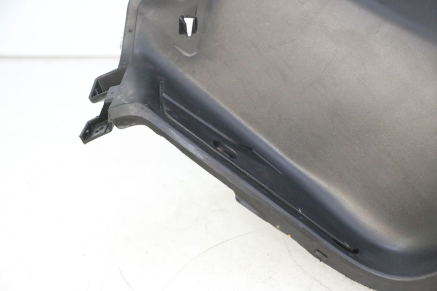 photo de INNER FAIRING YAMAHA X-MAX XMAX 125 (2010 - 2013) - Focus on structure
