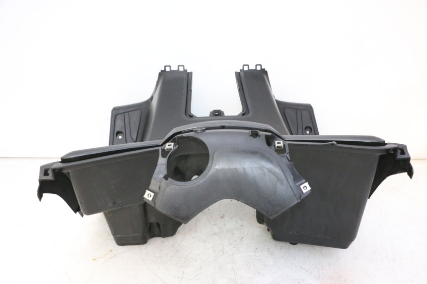 photo de INNER FAIRING YAMAHA X-MAX XMAX 125 (2010 - 2013) - High-resolution close-up