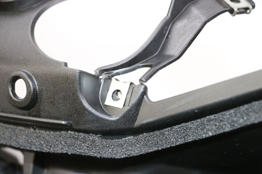 photo de INNER FAIRING YAMAHA X-MAX XMAX 125 (2010 - 2013) - Technical close-up