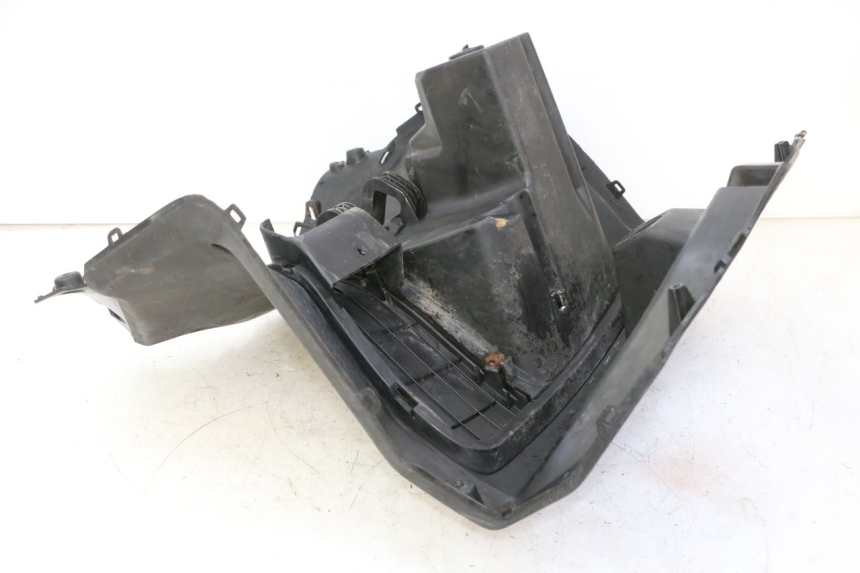 photo de INNER APRON YAMAHA X-MAX XMAX 250 (2006 - 2009) - Technical close-up