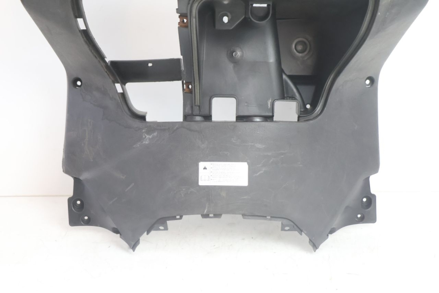 photo de INNER APRON YAMAHA XMAX X-MAX 125 (2006 - 2009) - Alternative perspective