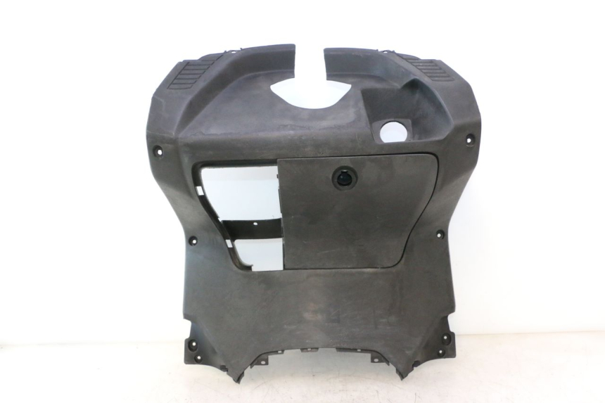 photo de INNER APRON YAMAHA XMAX X-MAX 125 (2006 - 2009) - Detailed visual inspection