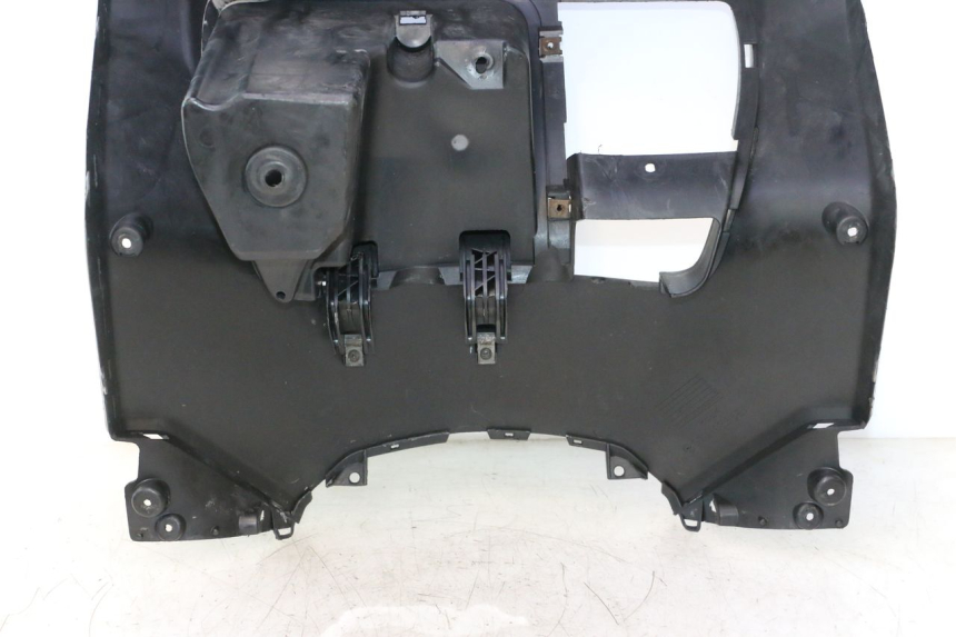 photo de INNER APRON YAMAHA XMAX X-MAX 125 (2006 - 2009) - Zoom on usage condition