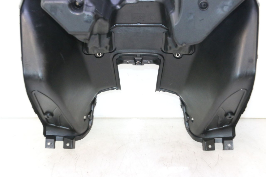 photo de INNER FAIRING YAMAHA X-MAX XMAX 125 (2010 - 2013) - High-resolution close-up
