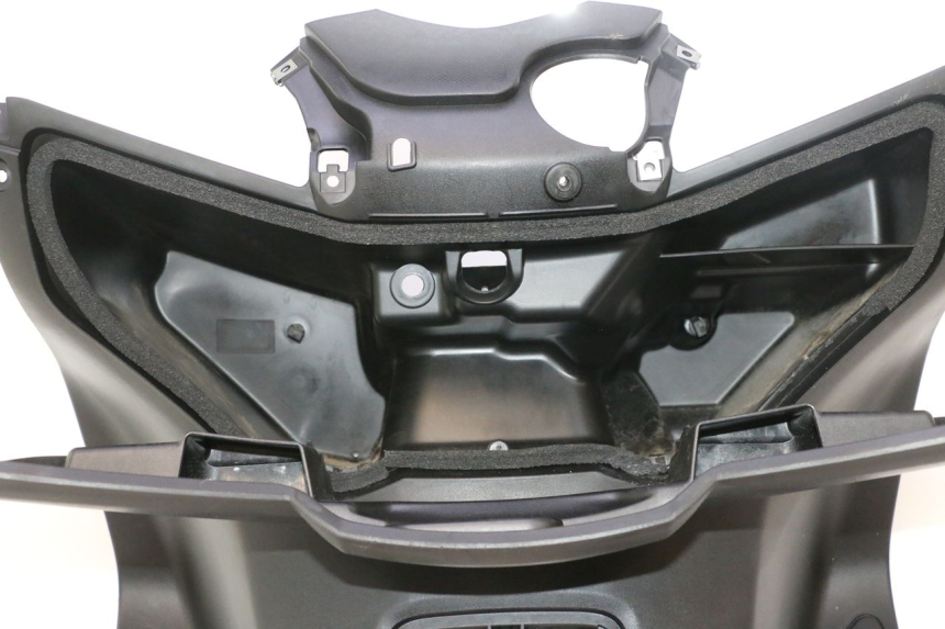 photo de INNER FAIRING YAMAHA X-MAX XMAX 125 (2010 - 2013) - Alternative perspective