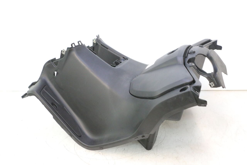 photo de INNER FAIRING YAMAHA X-MAX XMAX 125 (2010 - 2013) - Fixing points details