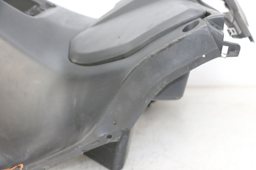 photo de INNER LEGSHIELD YAMAHA X-MAX XMAX ABS 250 (2010 - 2014) - Additional view of the item